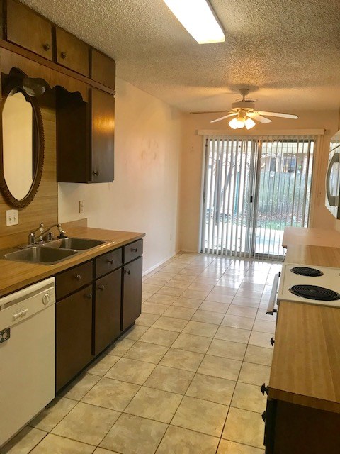 Rolling Oaks - Residential Lease