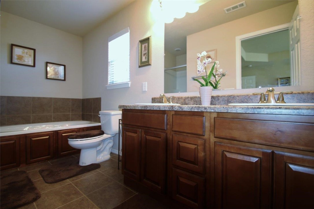 Lakewood Crossing Sub Ph 1 Rogers - Residential