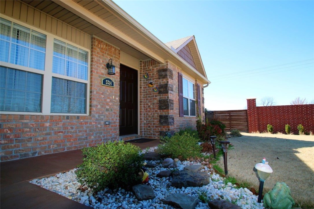 Lakewood Crossing Sub Ph 1 Rogers - Residential