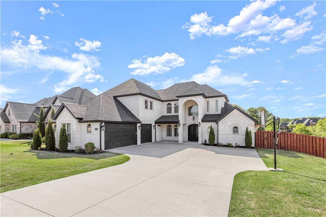 Oak Tree - Residential