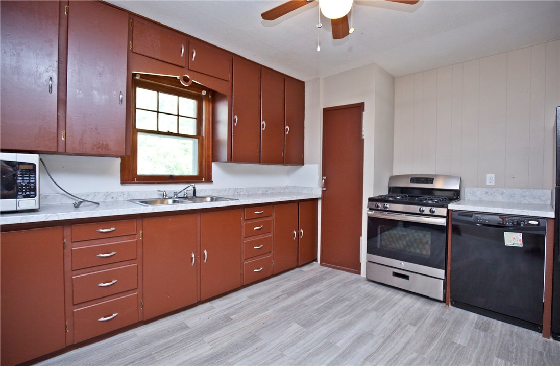 Barnetts Add Rogers - Residential Lease