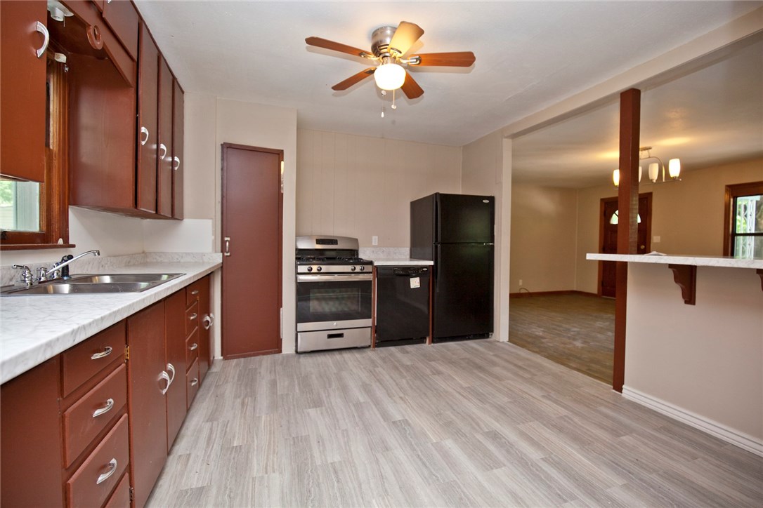Barnetts Add Rogers - Residential Lease