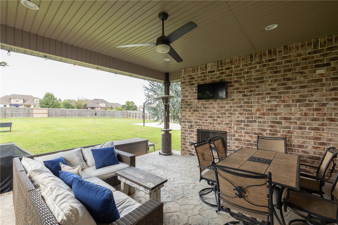 Waterford Estates At Hissom Ranch - Residential