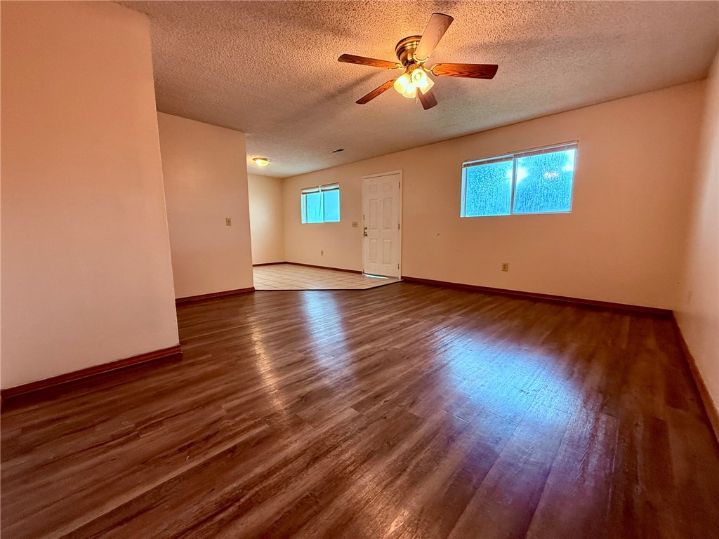 city - Residential Lease
