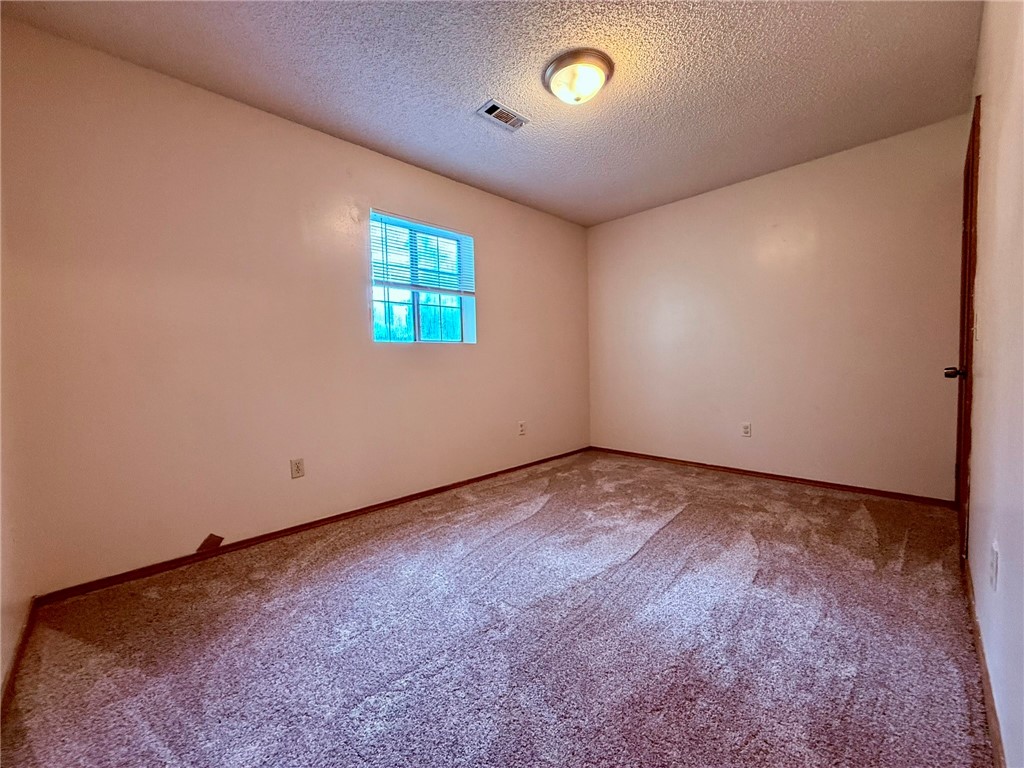 city - Residential Lease