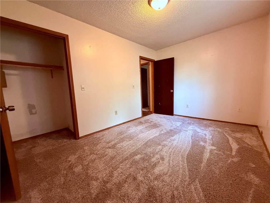 city - Residential Lease