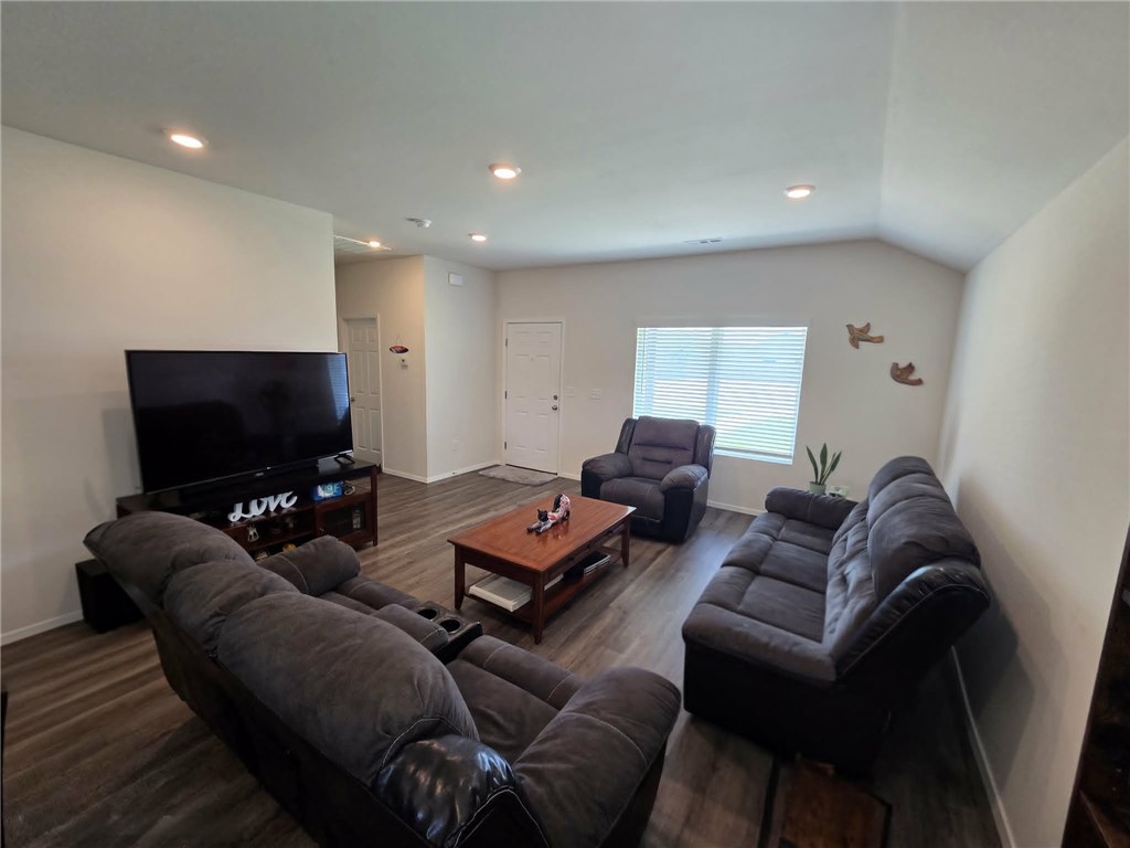 COTTAGES AT CLEAR CREEK - PHASE I - Residential