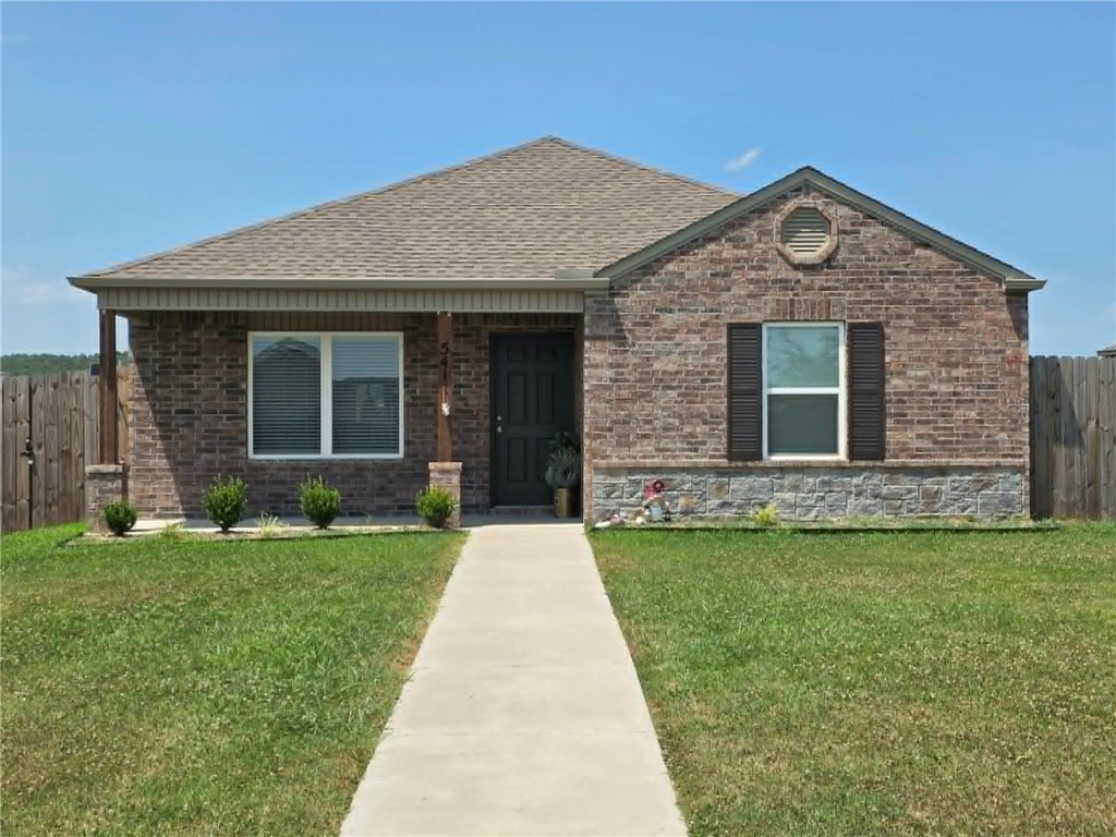 COTTAGES AT CLEAR CREEK - PHASE I - Residential