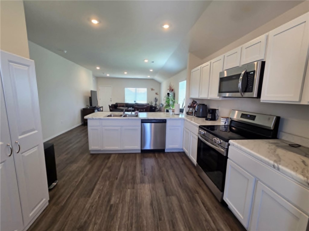 COTTAGES AT CLEAR CREEK - PHASE I - Residential