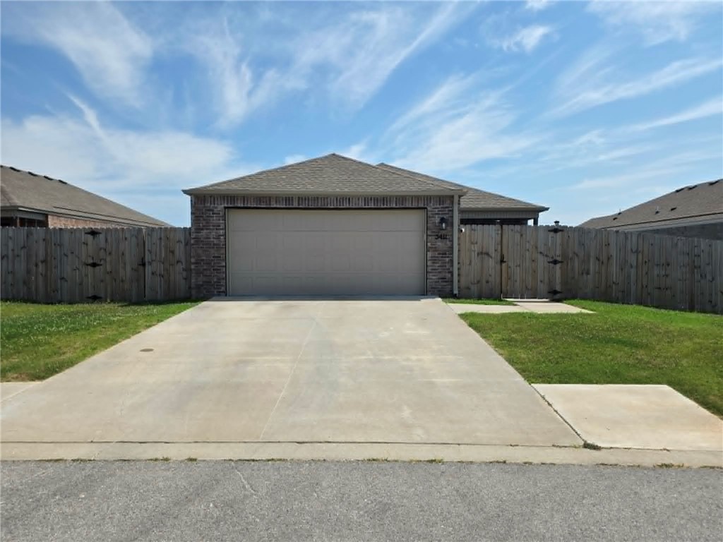 COTTAGES AT CLEAR CREEK - PHASE I - Residential