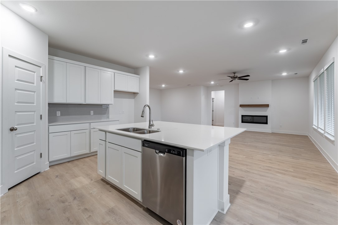 Sedona Rose - Residential Lease