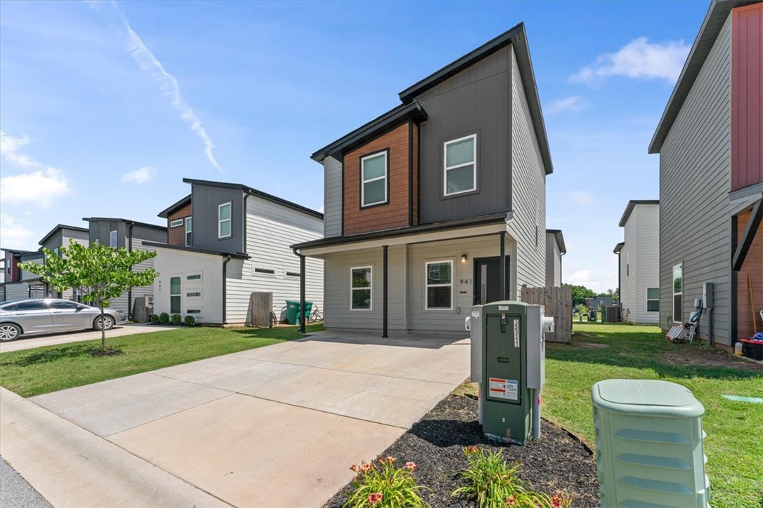 Featherston Village PH 1-CENTERTON - Residential Lease