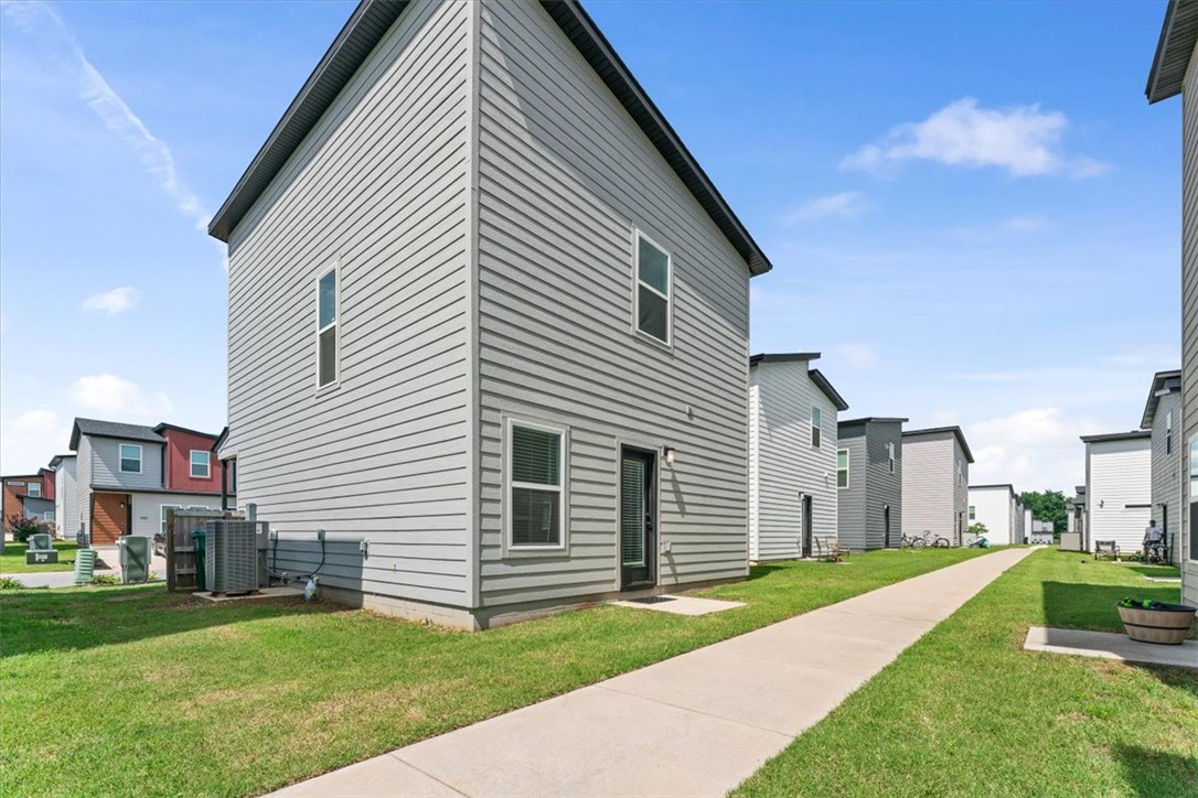 Featherston Village PH 1-CENTERTON - Residential Lease