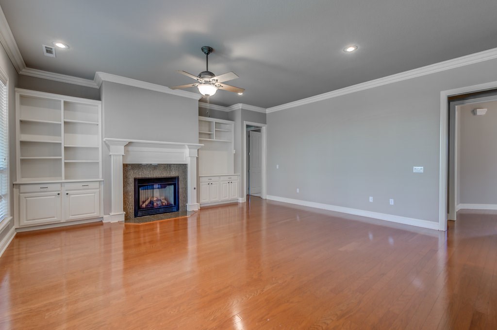 Peaks Ph III, The Rogers - Residential