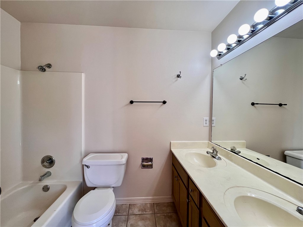 Heritage Village - Residential Lease