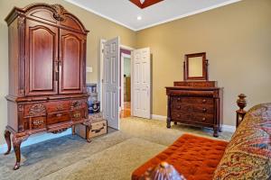 Hickory Hills Phase 1 & 2 - Residential