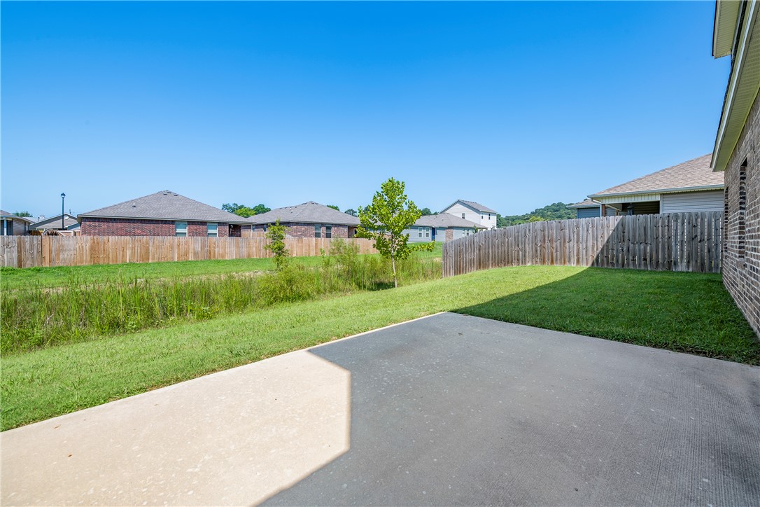 PARK MEADOWS PH I - Residential Lease