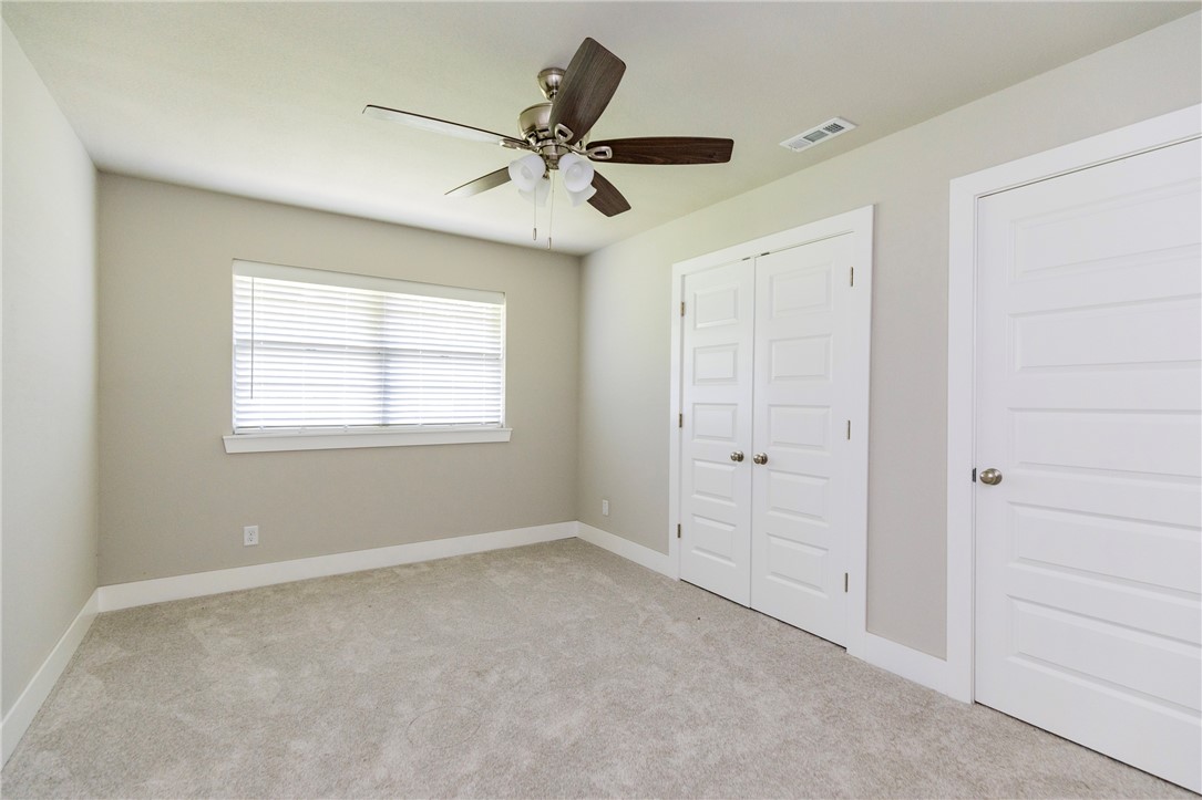 16-18-33-GENTRY - Residential