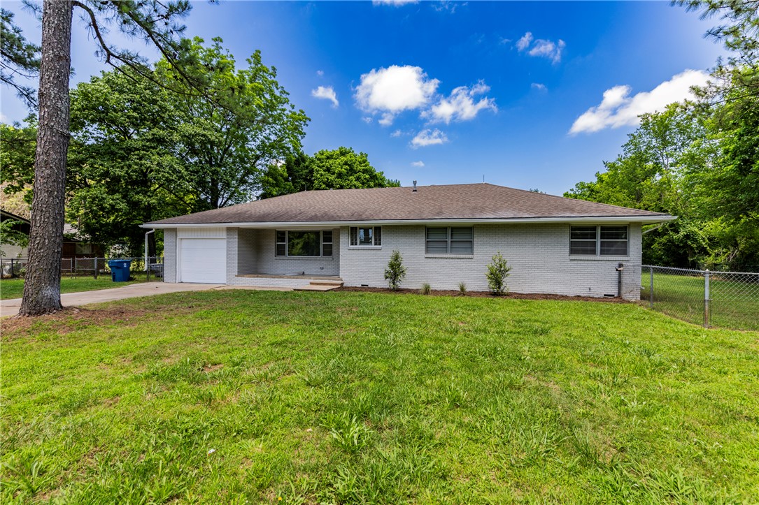16-18-33-GENTRY - Residential