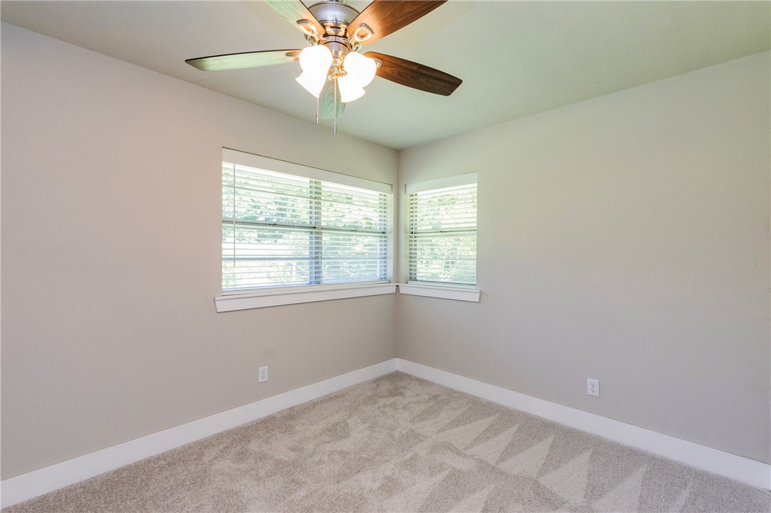 16-18-33-GENTRY - Residential