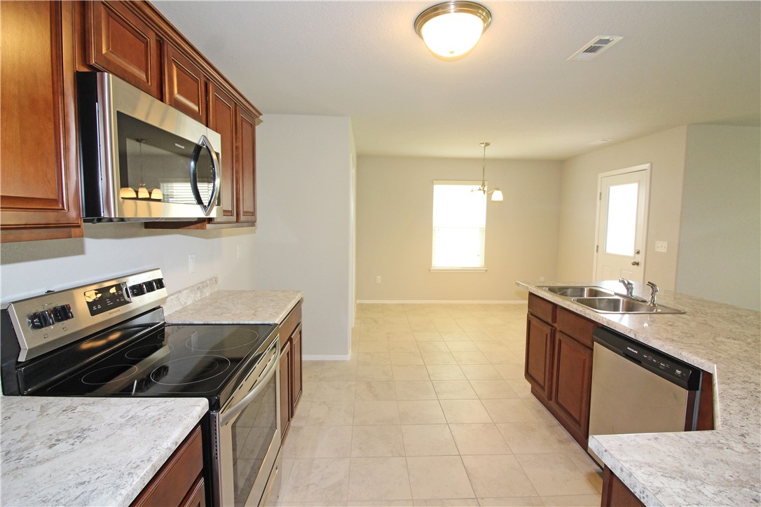Kerelaw Castle Bentonville - Residential Lease