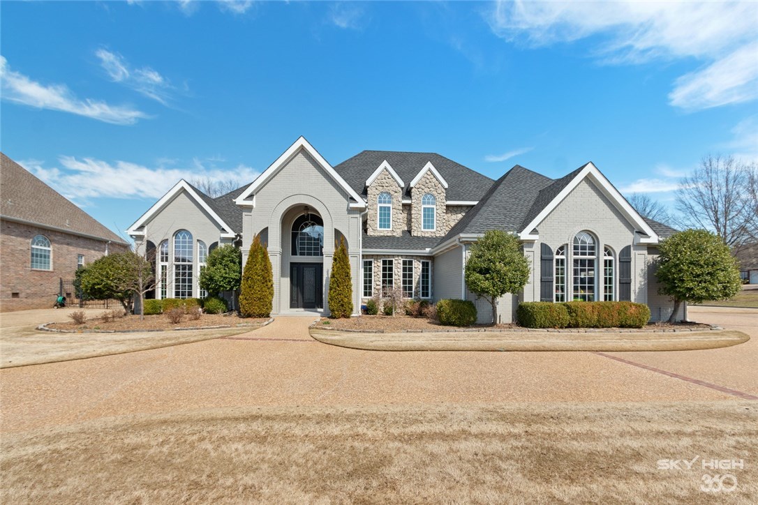 Gorgeous Home on a perfectly manicured corner lot in Pinnacle Country Club. Walk inside to all new updates and wide open floor plan. Eat-in kitchen w/breakfast area and cozy family living space w/fireplace. All bedrooms are very spacious with private baths!! Adorable play area off bedroom upstairs. Amazing backyard layout, covered patio w/fireplace, covered outdoor pool cabana bar & kitchen. Heated gunite pool w/lounge area and waterfall.