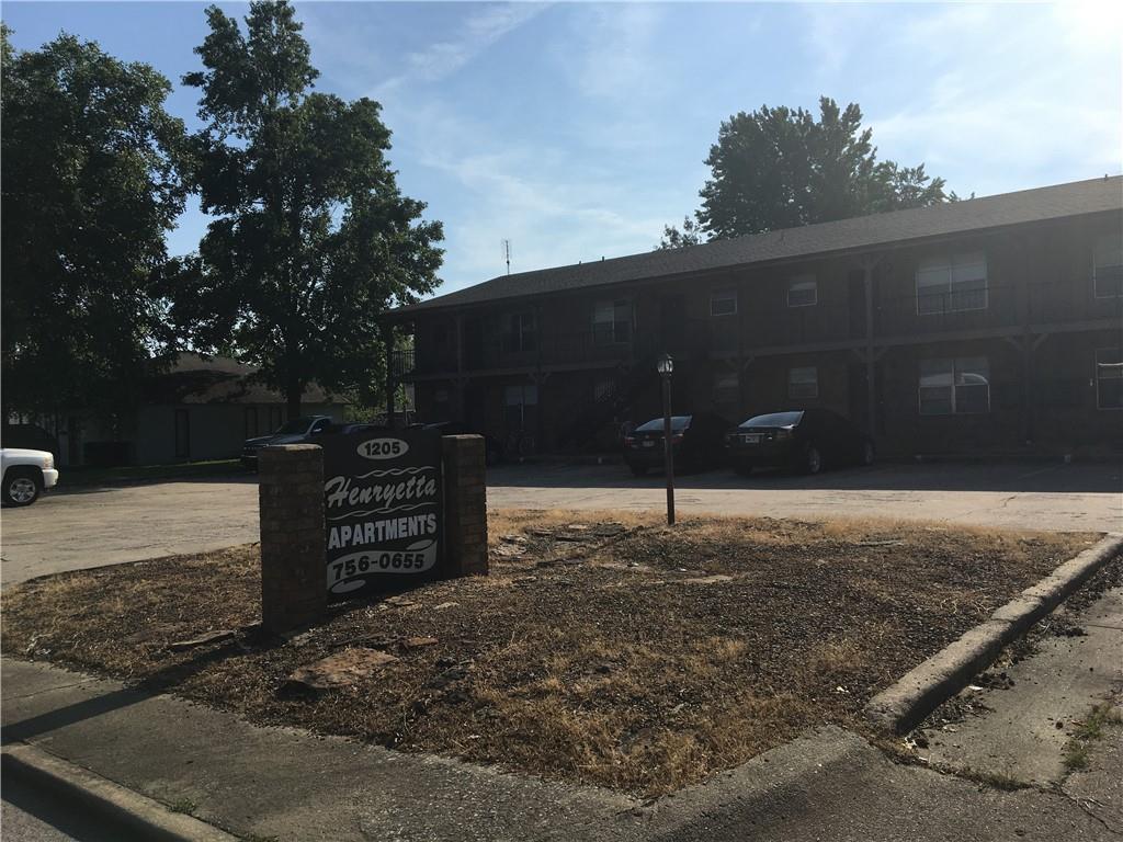 This unit has been recently refurbished with new flooring, fresh paint, and updated fixtures throughout.