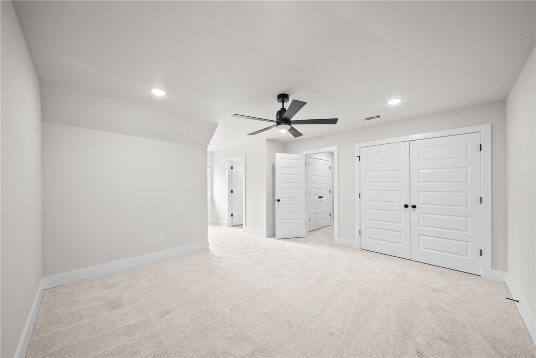 DIAMOND ESTATES PH V-CENTERTON - Residential