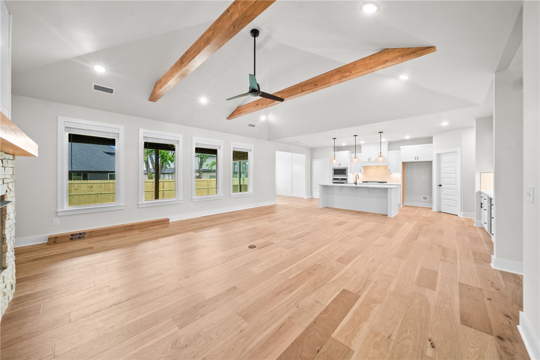 DIAMOND ESTATES PH V-CENTERTON - Residential
