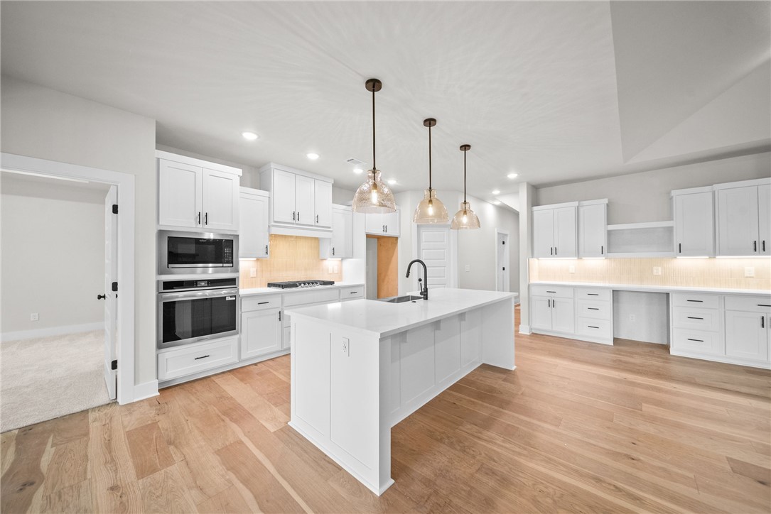 DIAMOND ESTATES PH V-CENTERTON - Residential