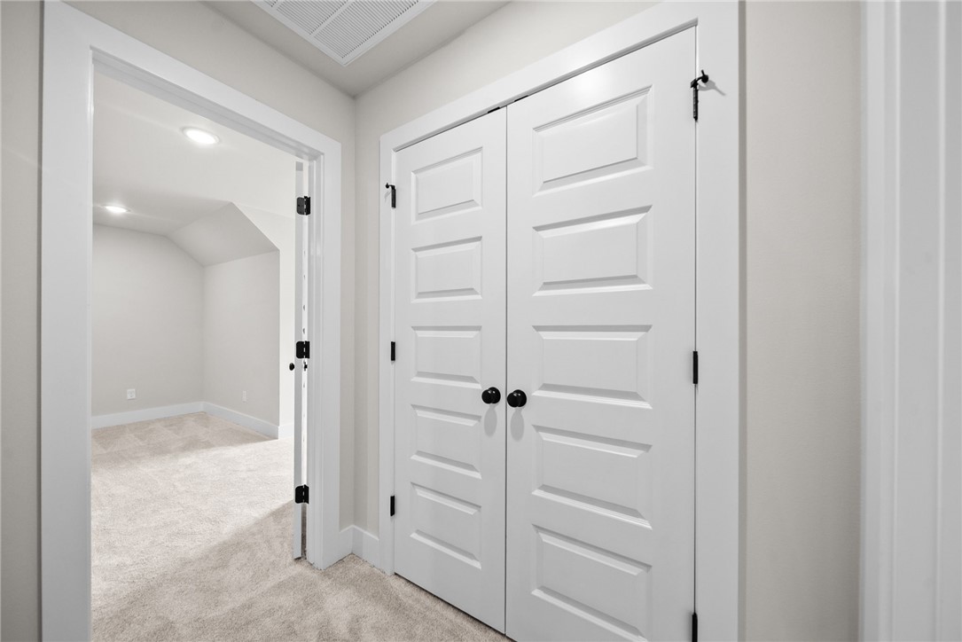 DIAMOND ESTATES PH V-CENTERTON - Residential