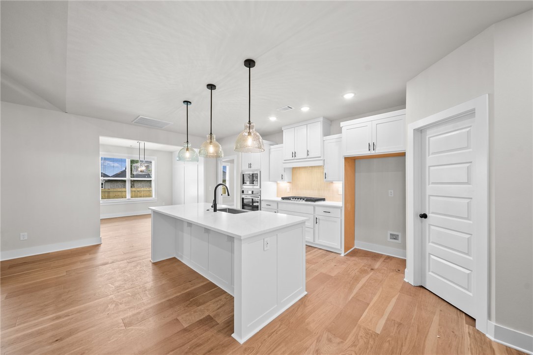 DIAMOND ESTATES PH V-CENTERTON - Residential