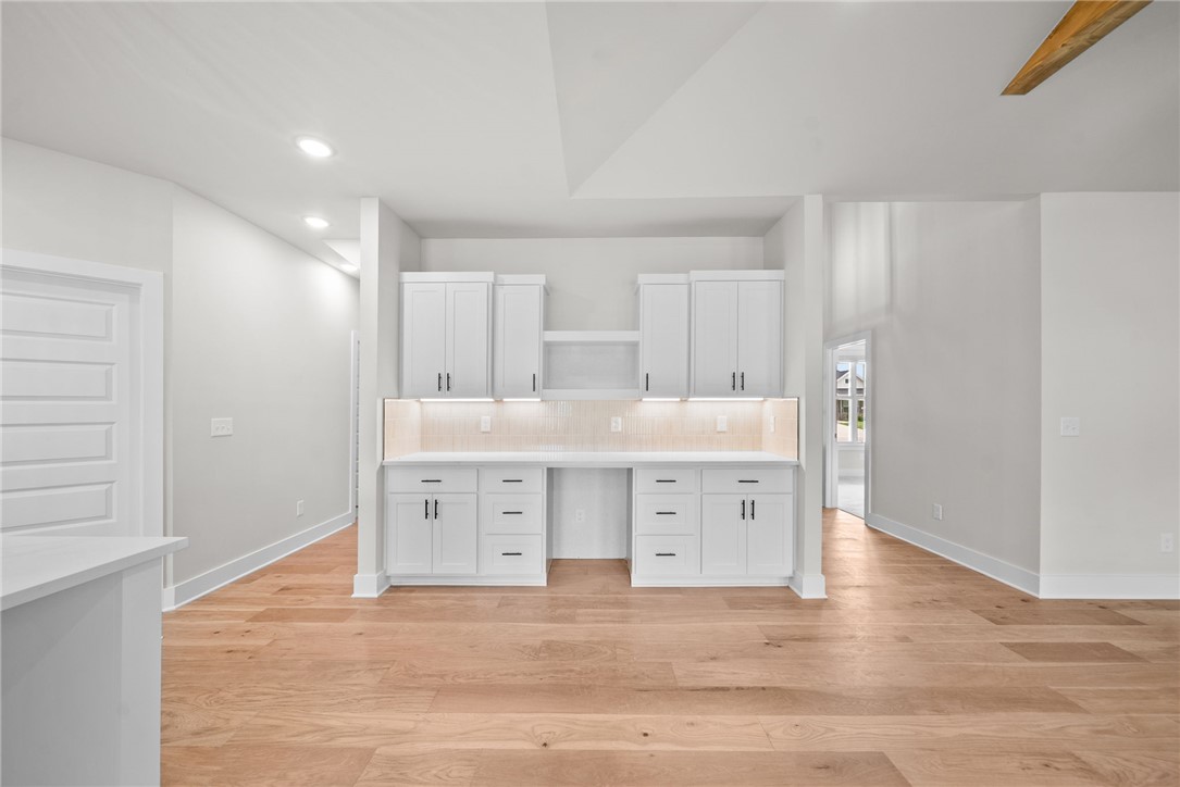 DIAMOND ESTATES PH V-CENTERTON - Residential