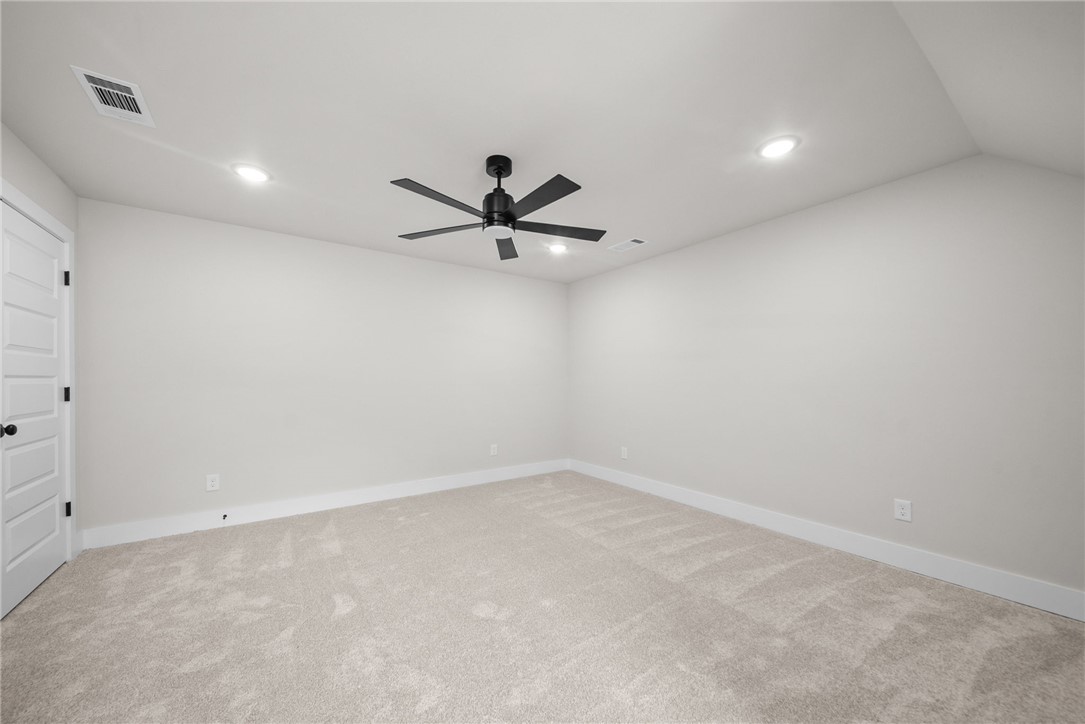 DIAMOND ESTATES PH V-CENTERTON - Residential
