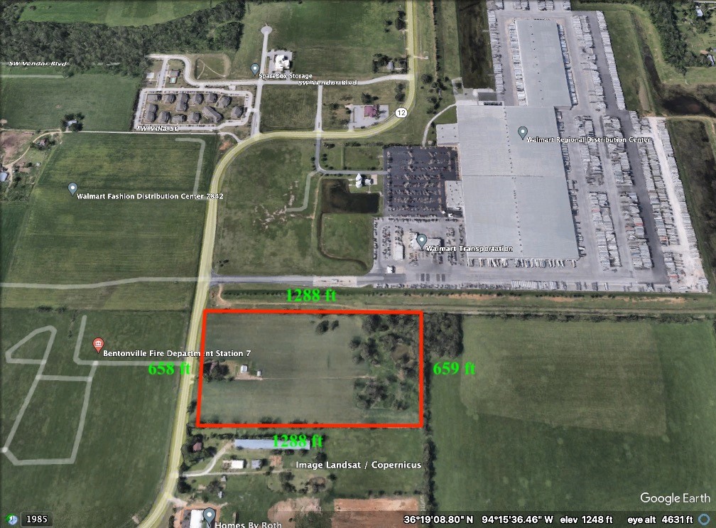 19.66 FLAT Buildable acres next door to Wall-Mart Distribution Center on SW Regional Airport Blvd.
This property is a one of a kind piece of property perfect for most any kind of development.