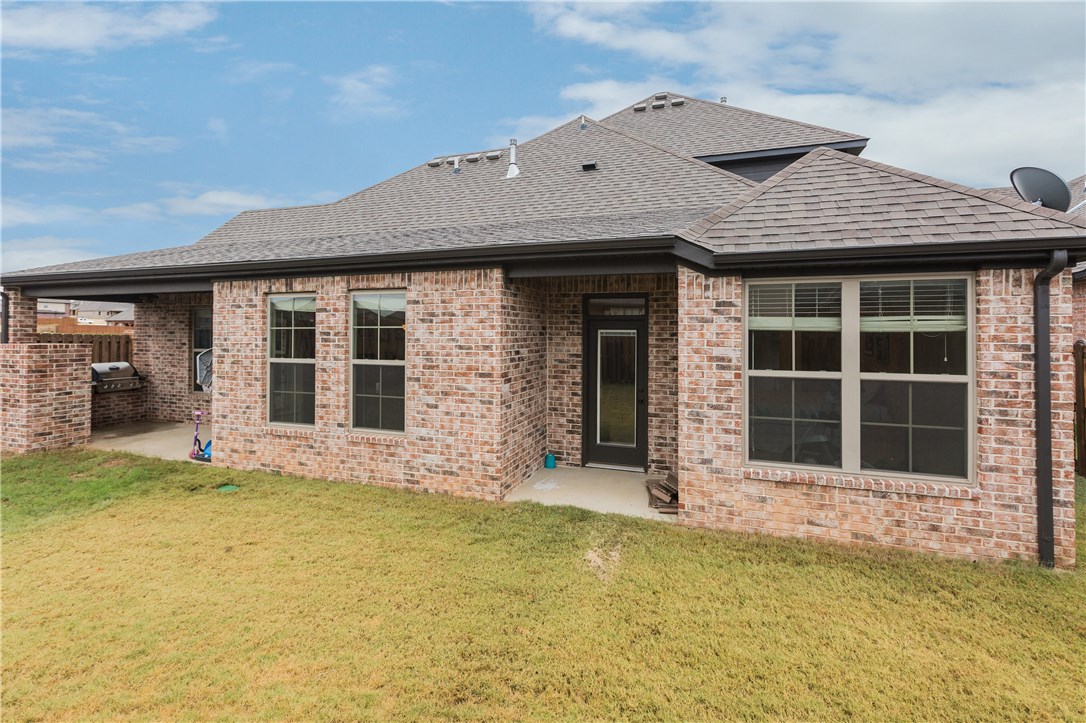 Cross Creek Ph 3 Rogers - Residential Lease