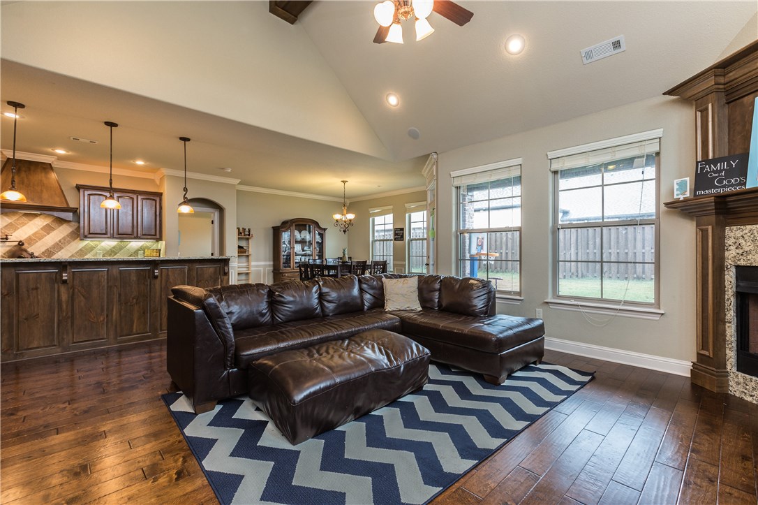 Cross Creek Ph 3 Rogers - Residential Lease
