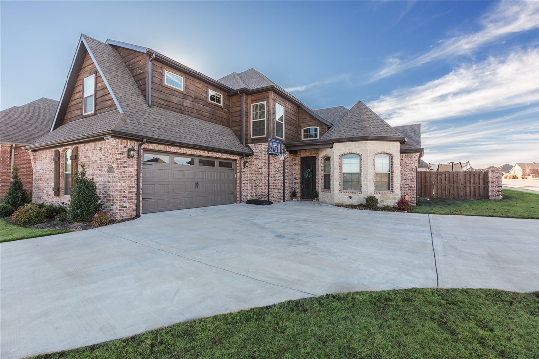 Cross Creek Ph 3 Rogers - Residential Lease