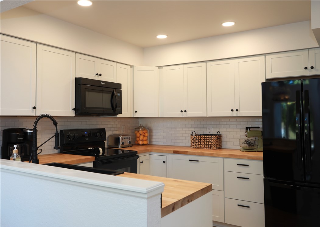 Shakespeare Courts Bvv - Residential