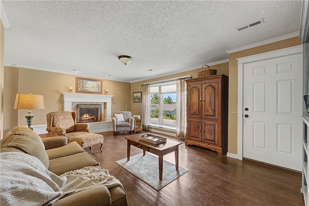 Chateau Terrace Unit 2 Ph 2-Rogers - Residential