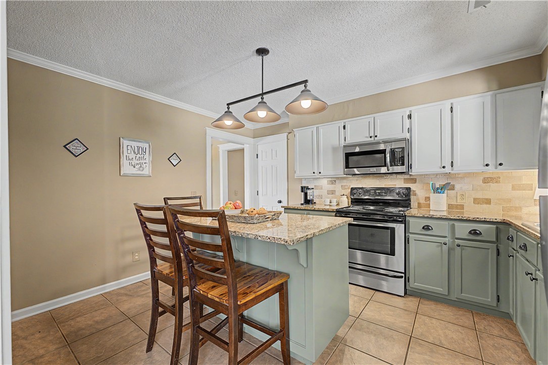 Chateau Terrace Unit 2 Ph 2-Rogers - Residential