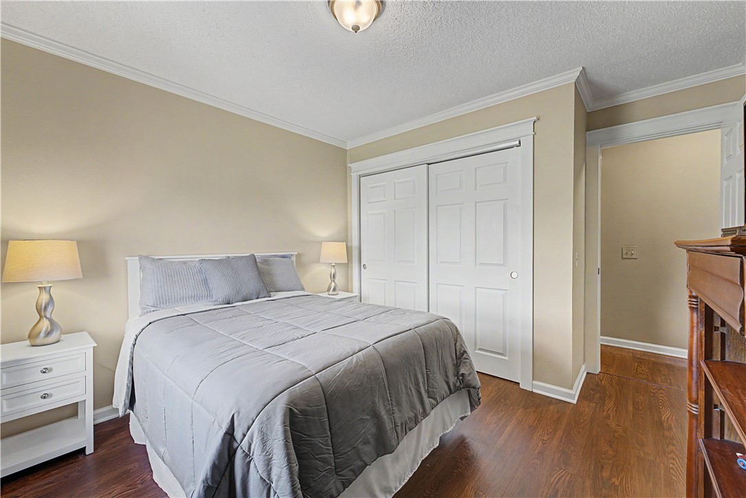 Chateau Terrace Unit 2 Ph 2-Rogers - Residential