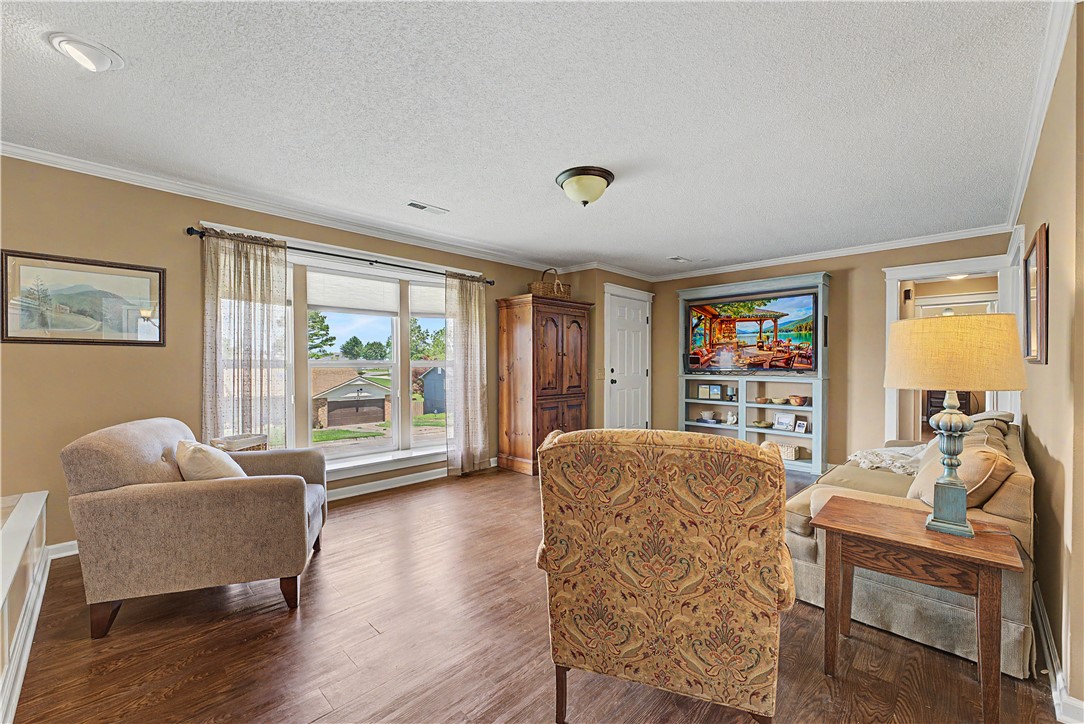 Chateau Terrace Unit 2 Ph 2-Rogers - Residential