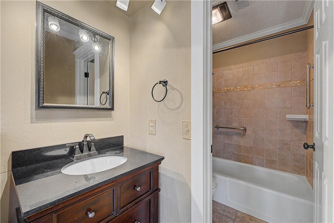 Chateau Terrace Unit 2 Ph 2-Rogers - Residential