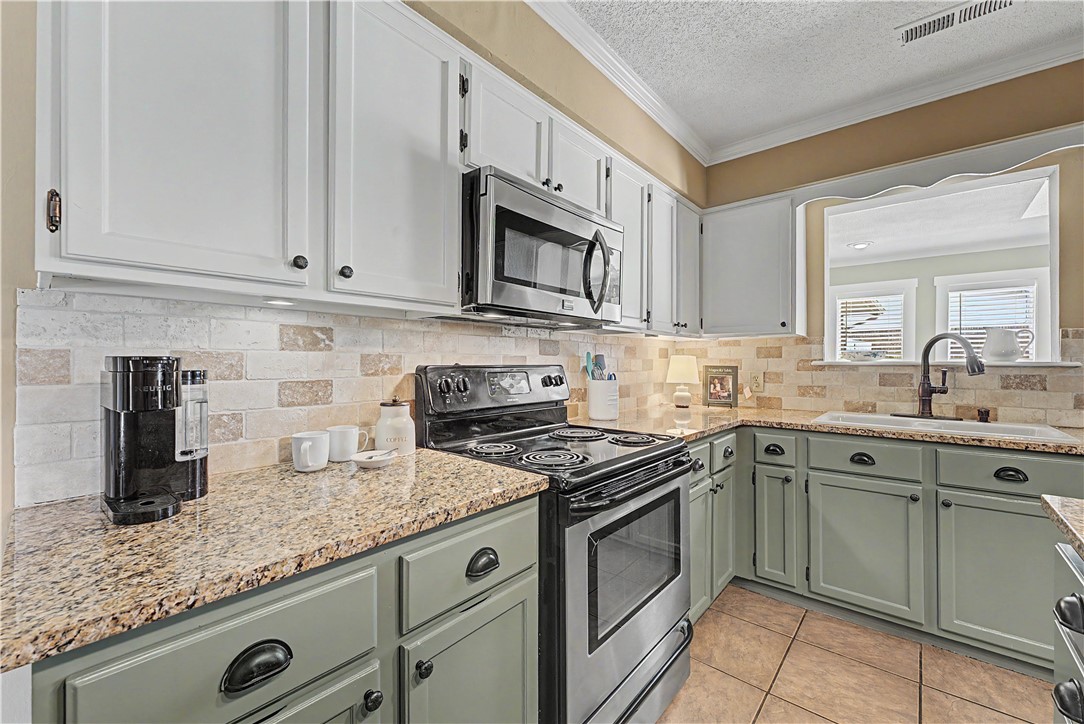 Chateau Terrace Unit 2 Ph 2-Rogers - Residential