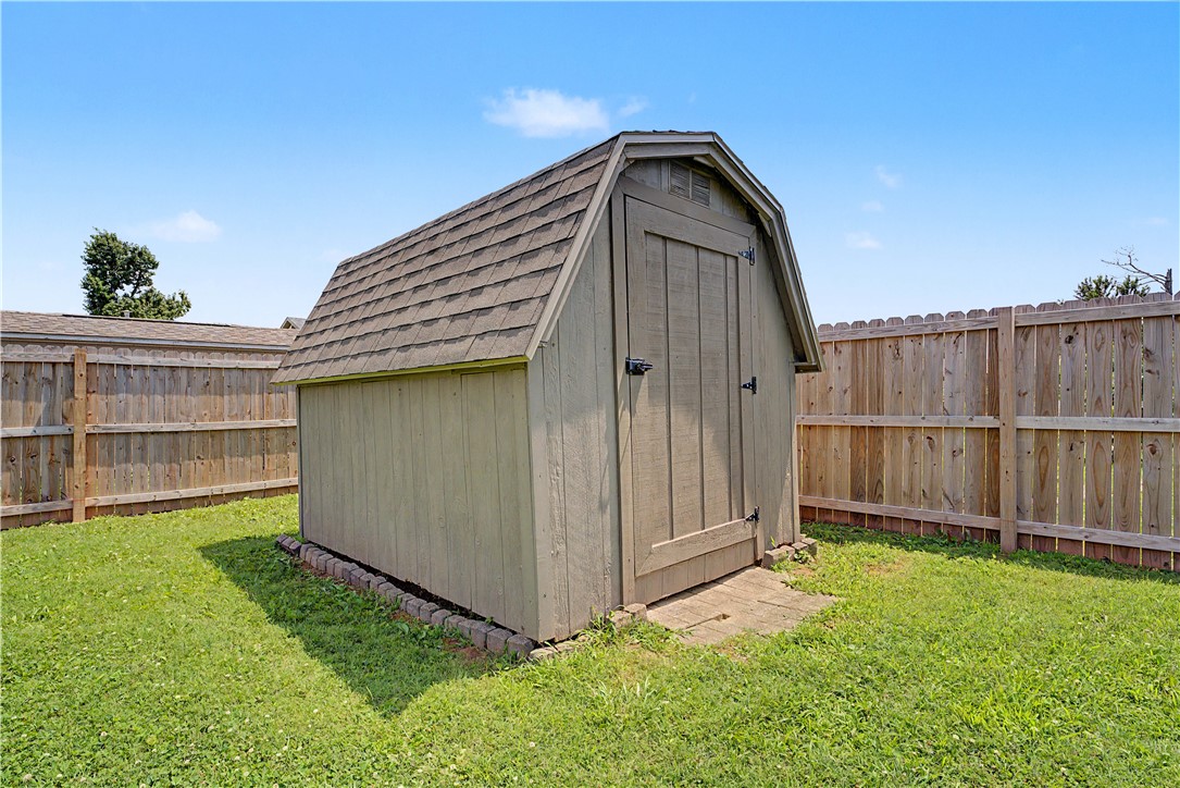 Chateau Terrace Unit 2 Ph 2-Rogers - Residential