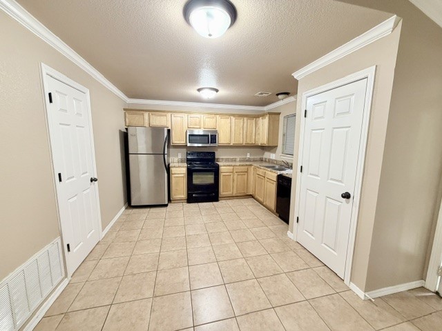 Fayetteville Outlots - Residential Lease