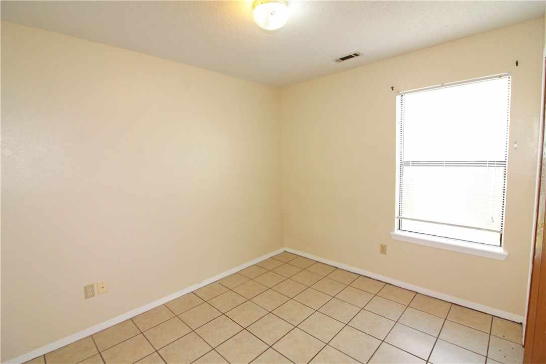 Cloverdale Sub Rogers - Residential Lease