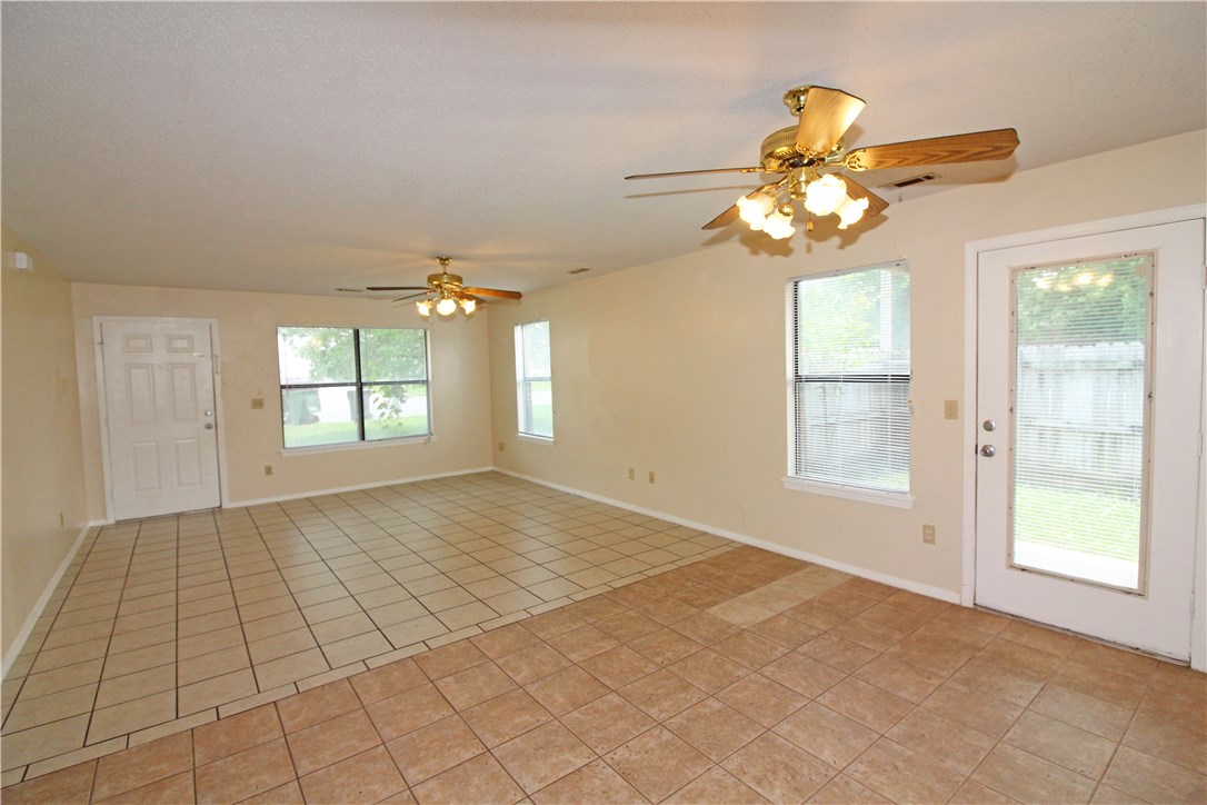 Cloverdale Sub Rogers - Residential Lease