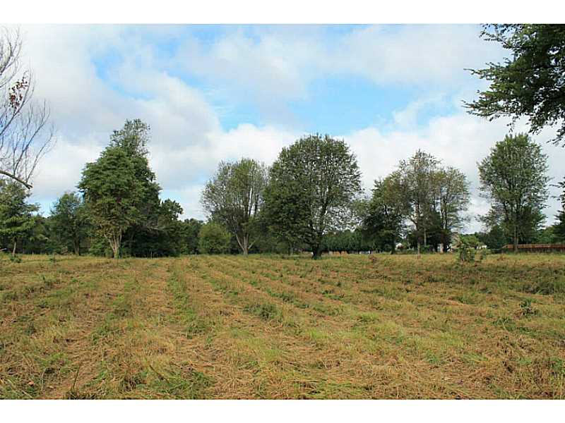 17-16-31 Fayetteville Outlots - Land